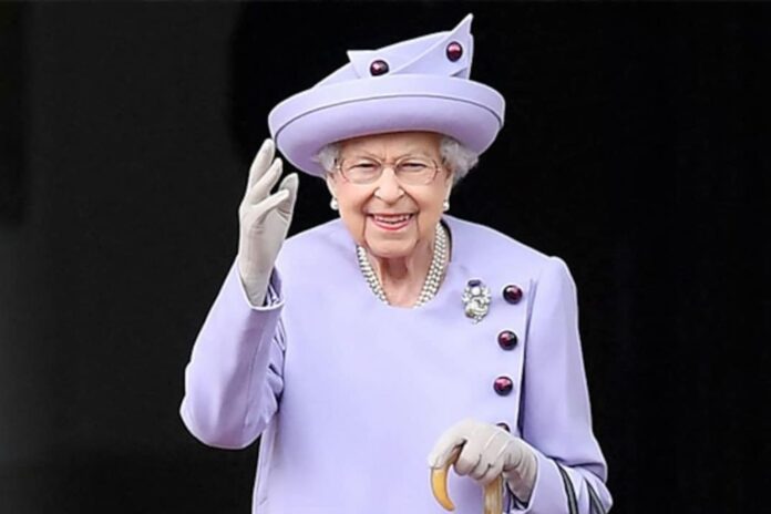 Crypto Markets See Queen Elizabeth NFTs and Memecoins Flooding In